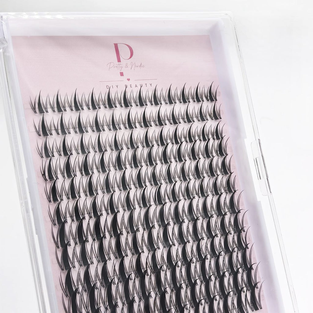 Anime Lash Clusters (Not pre-glued)