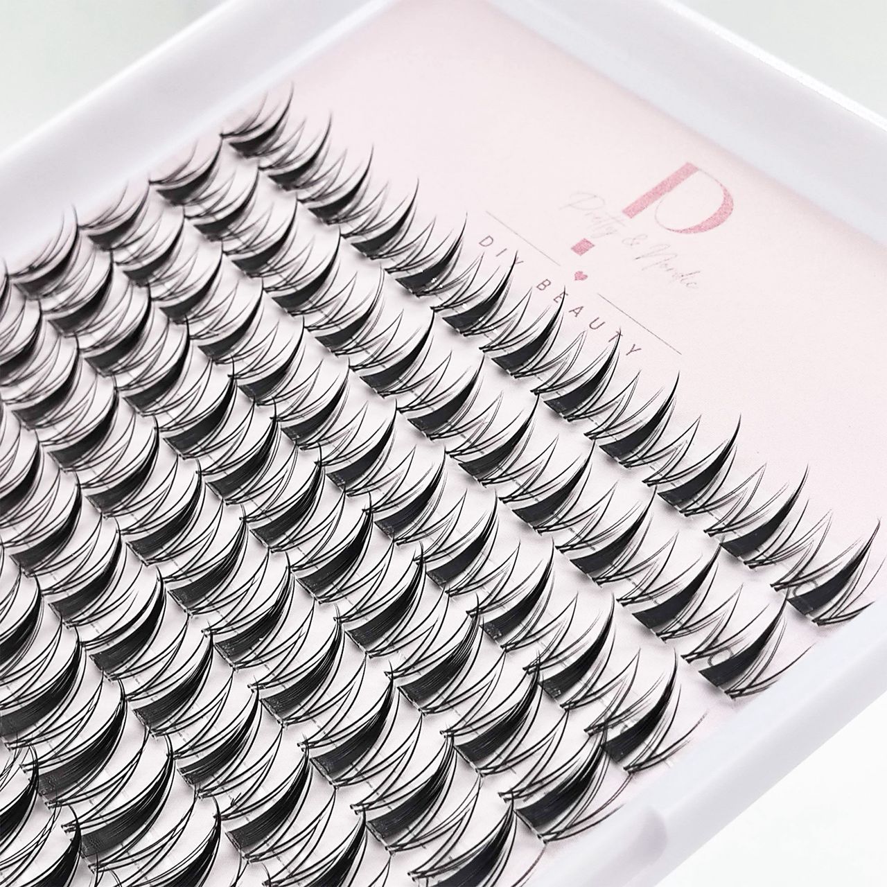 Anime Lash Clusters (Not pre-glued)